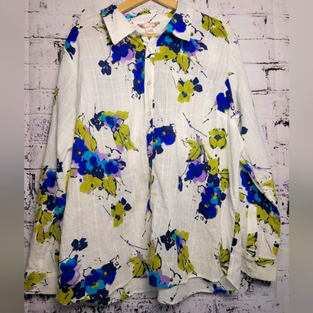 🖤3 For $15🖤Floral Button-Up Blouse